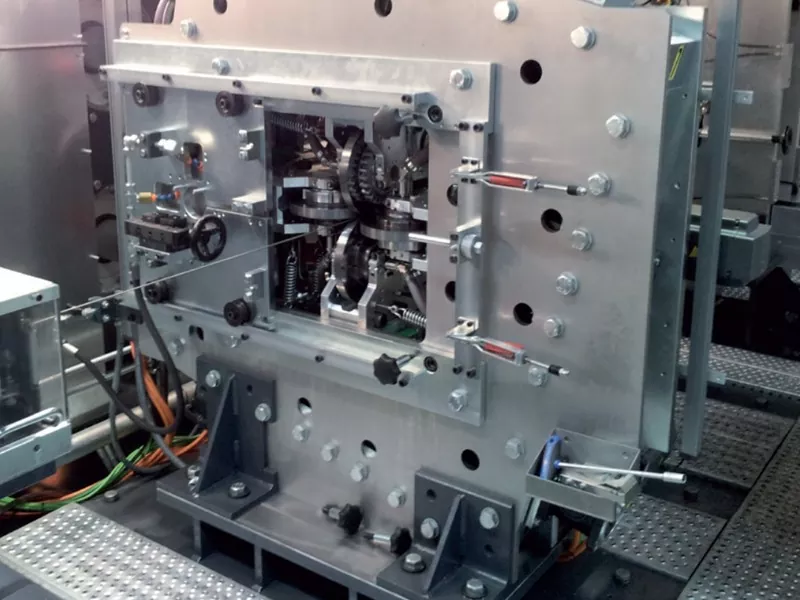 ಪ್ರೊಫೈಲ್ ರೋಲಿಂಗ್ ಯಂತ್ರದ ಬಳಕೆಗಾಗಿ ಮುನ್ನೆಚ್ಚರಿಕೆಗಳು